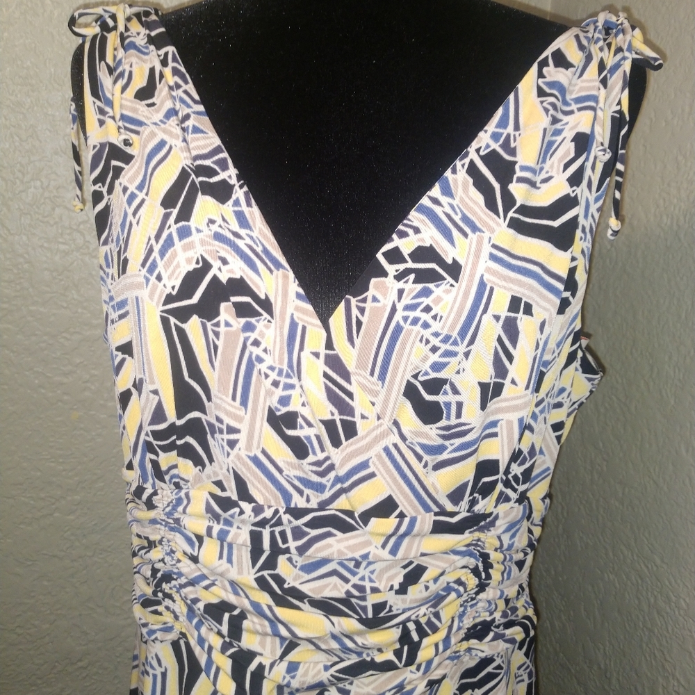 ☀️Geometric Pattern Dress☀️ - Picture 2 of 8